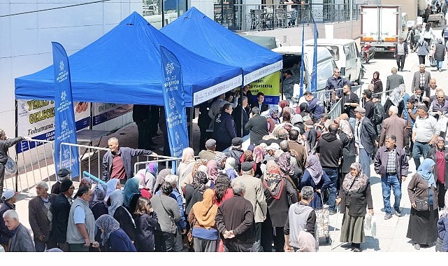 Başkan Çerçioğlu Binlerce Fideyi Sultanhisar ve Buharkent’te Vatandaşlarla Buluşturdu