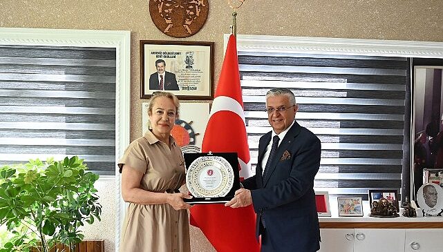 TKB Kemer Şube Başkanı Akdağ’dan Başkan Topaloğlu’na ziyaret
