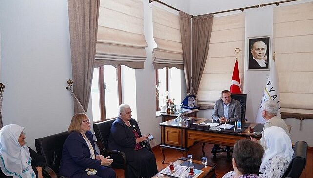 Srebrenitsa Anneleri Ayvalık’ta: “Acımızı unutmadık, unutturmayacağız”