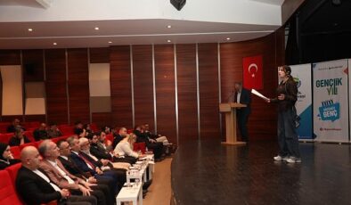 İnegöl’de Lise Öğrencileri Hitabet Yeteneğini Konuşturdu